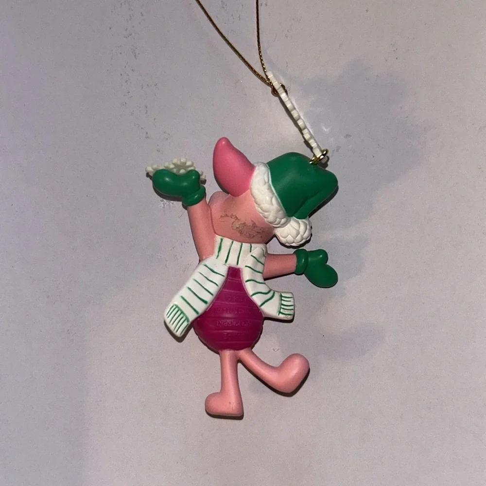 Disney Piglet with snowflake ornament - Picture 2 of 3